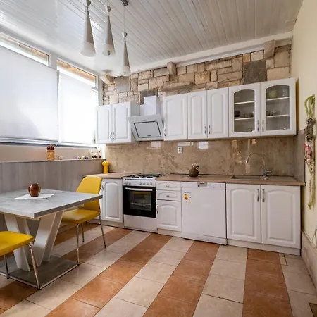 Istra Guest house