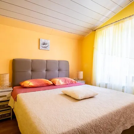 Istra Guest house 3*