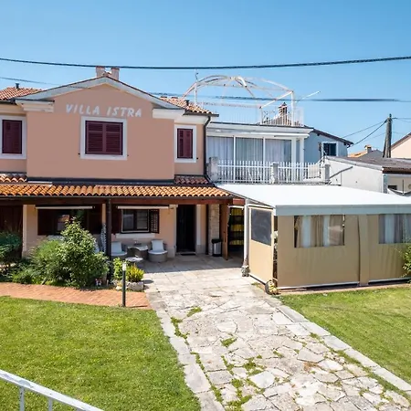 Guest house Istra 3*