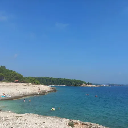 Πανσιόν Mirjana Premantura